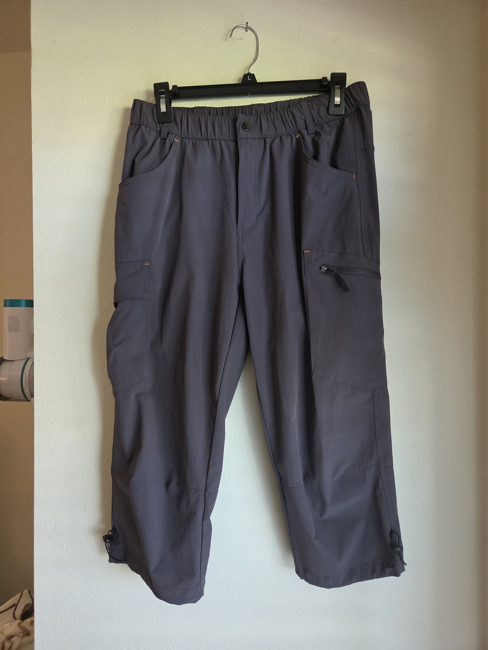 Women's Elastic-Waist Cargo Pants in Dark Gray Size M
